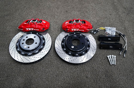 Купить Большой тормозный комплект для Cadillac CT4 Установленный TEI Racing P60S Кованые 6 поршневых калибров онлайн изготовление