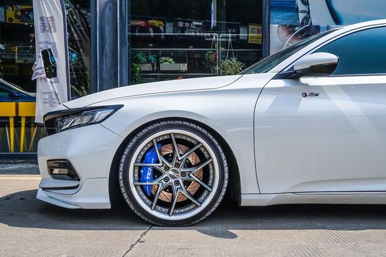 Купить 6 поршневый калибр большой тормозный комплект P60ES для Honda Accord City Brio Civic Type R CR-V Fit HR-V Odyssey онлайн изготовление